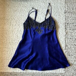 Oscar de la Renta nightgown